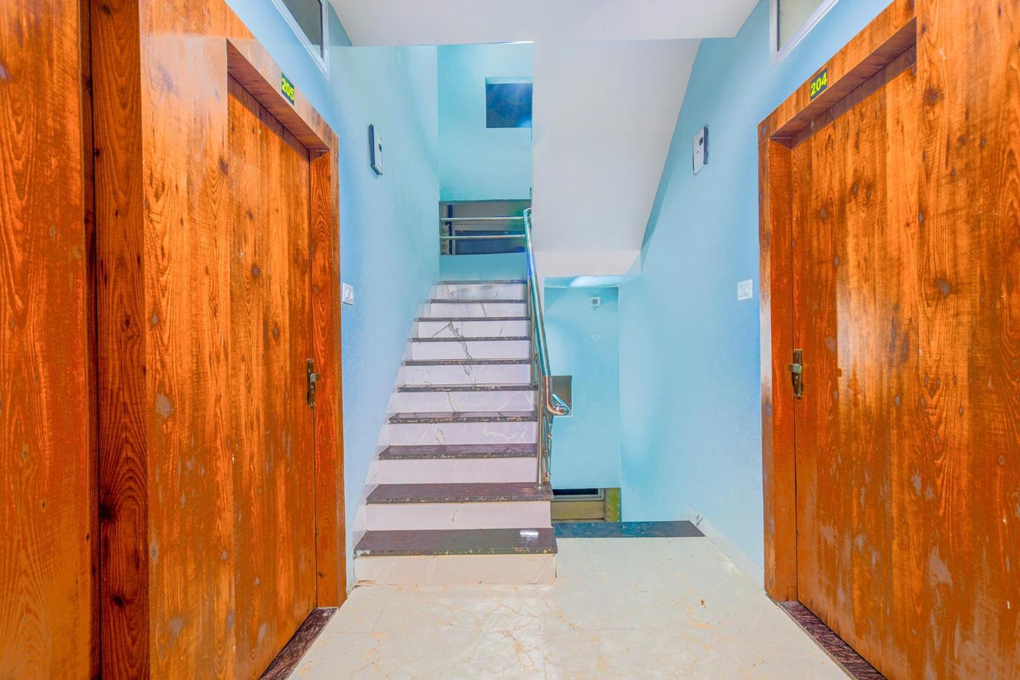 Hotel O Regal إندور المظهر الخارجي الصورة