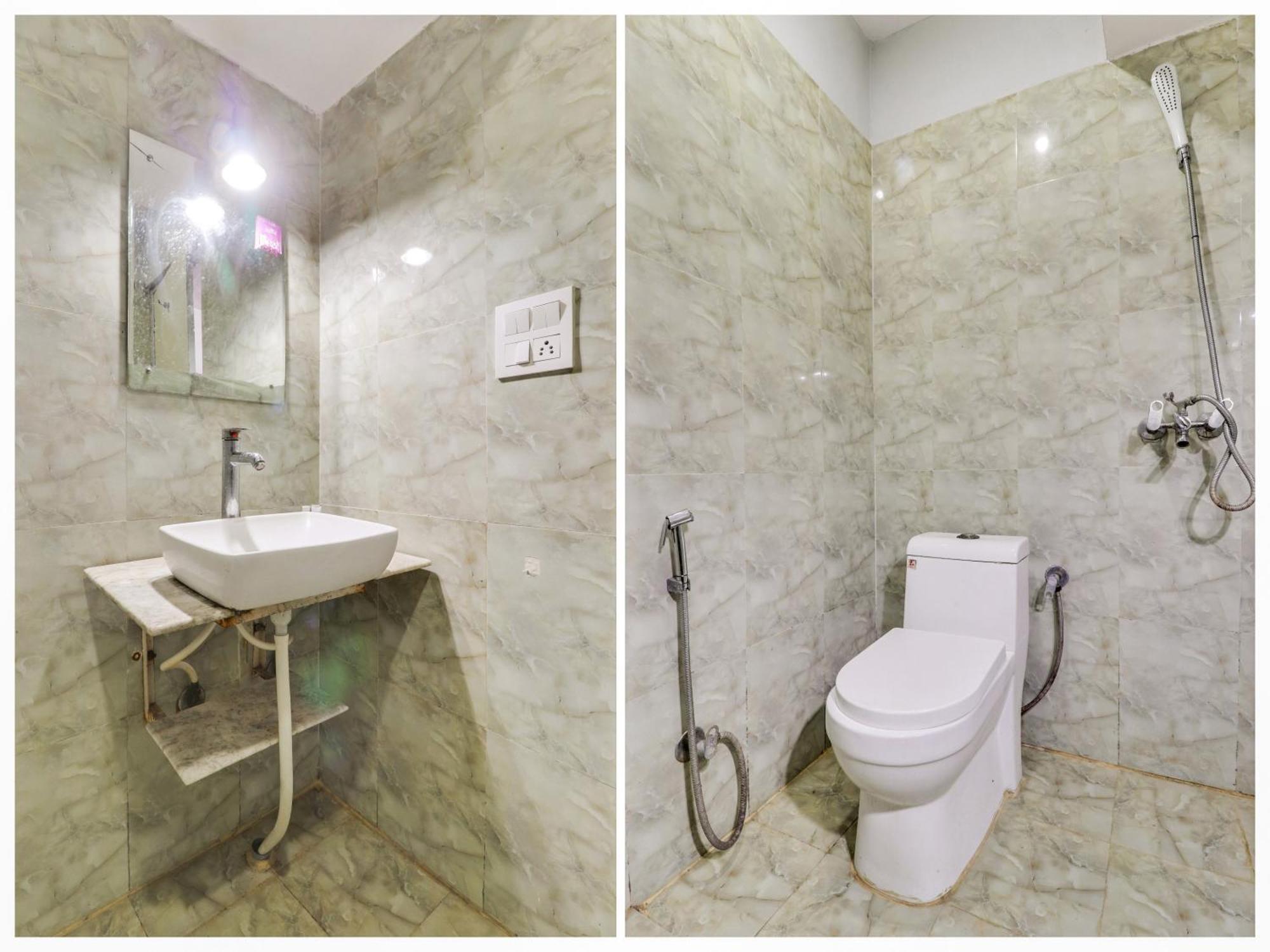 Hotel O Regal إندور المظهر الخارجي الصورة